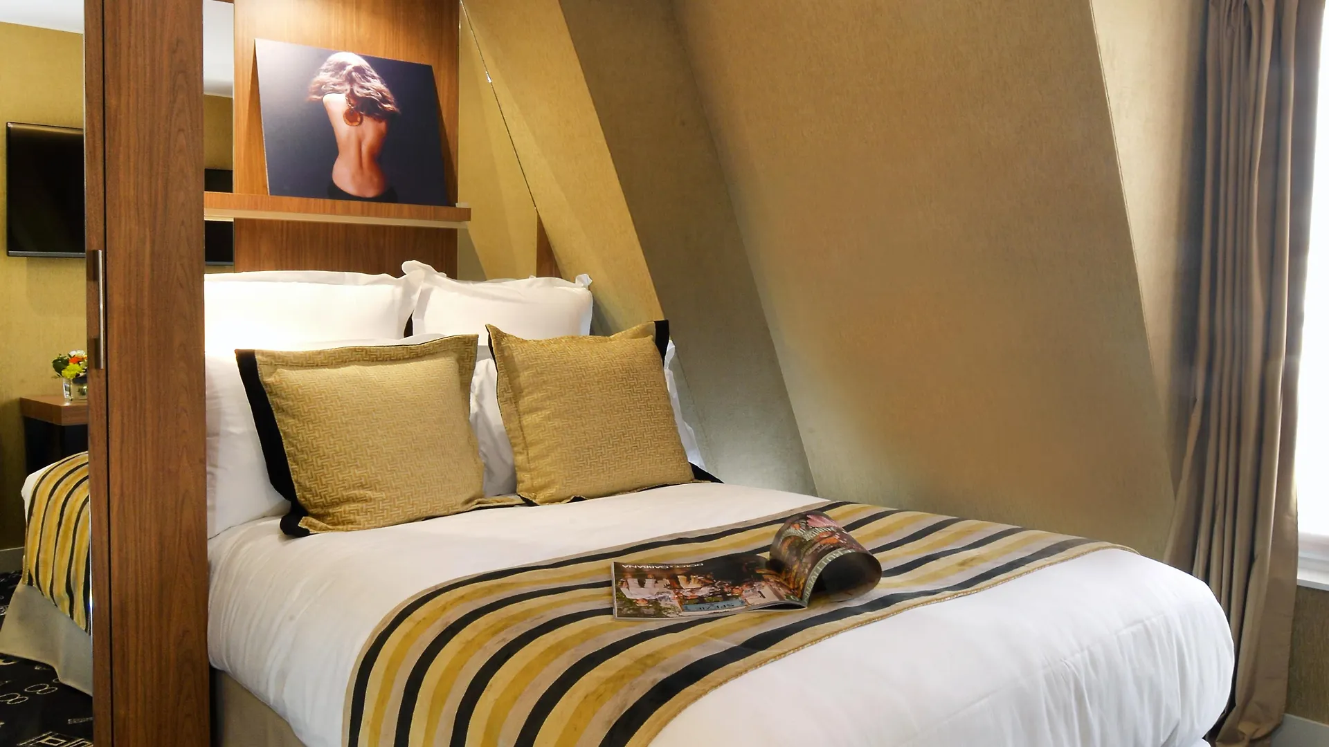Hotel Dalila Paris 3*,