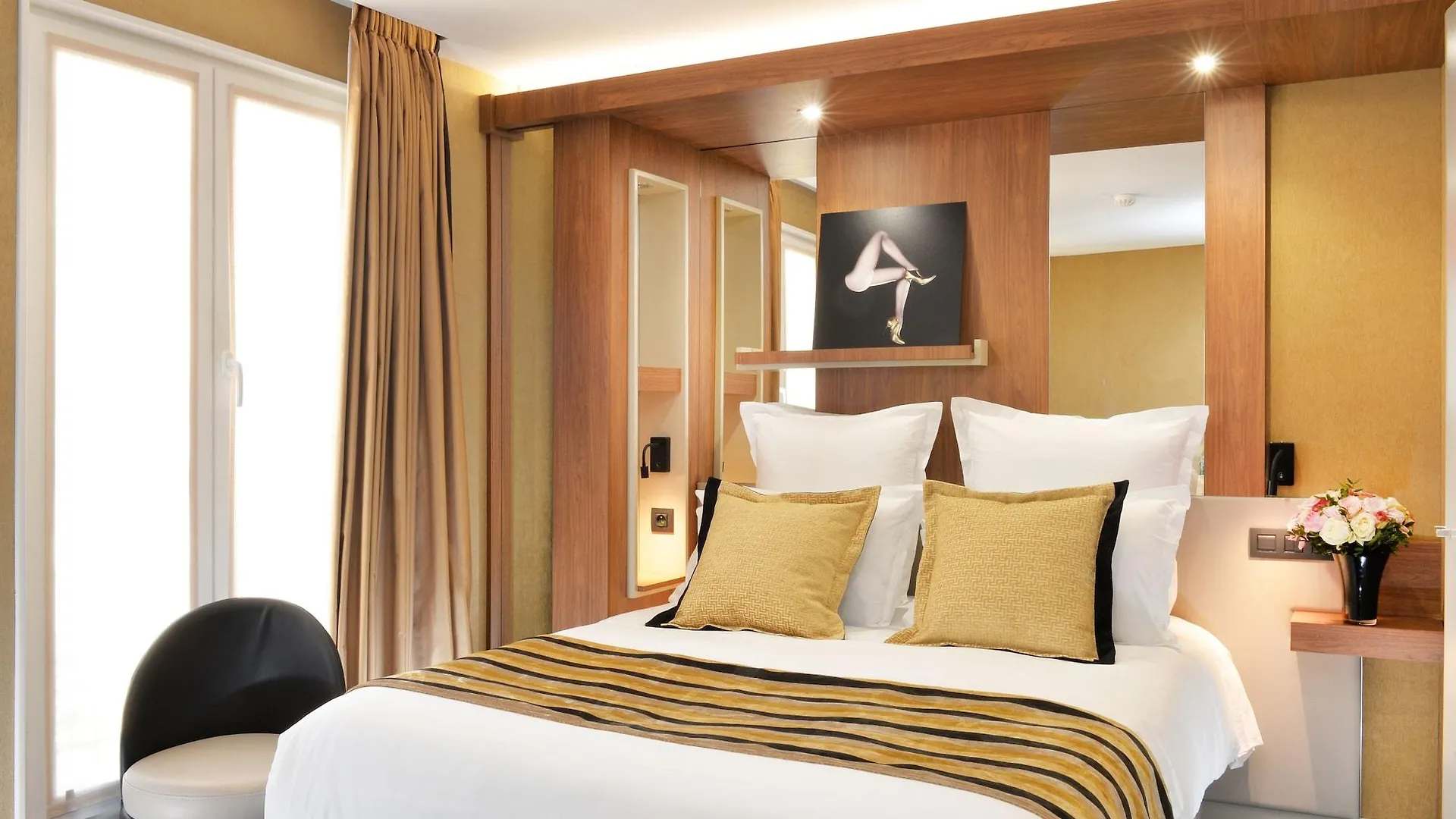 ***  Hotel Dalila Paris France